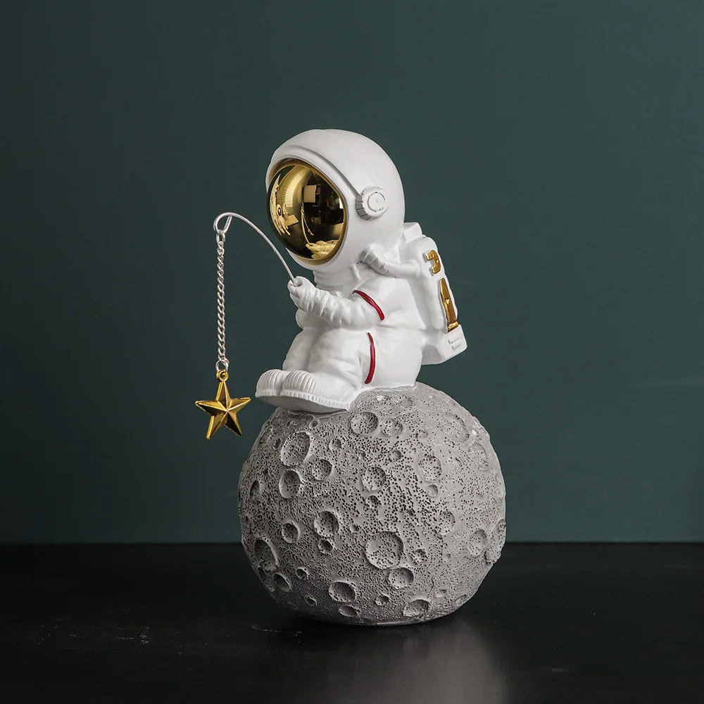 Astronaut Moon Sculpture Figurine - VEESORA 