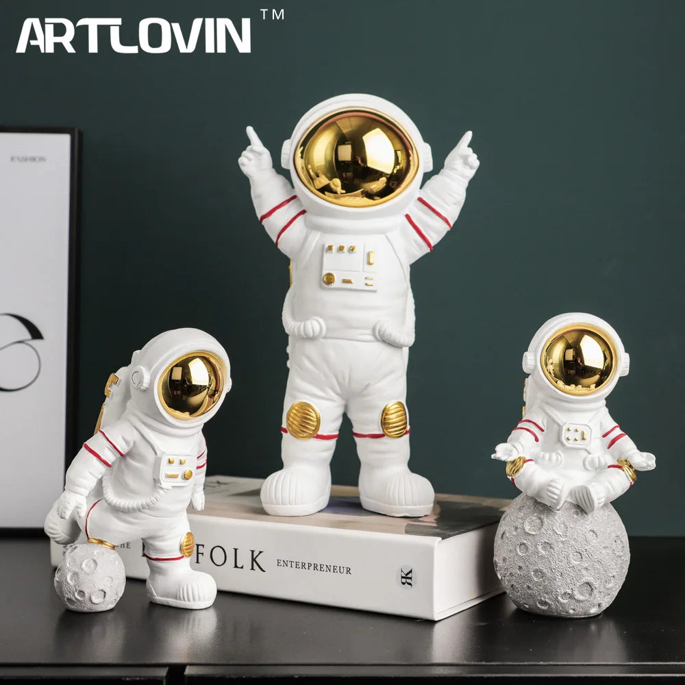 Astronaut Moon Sculpture Figurine - VEESORA 