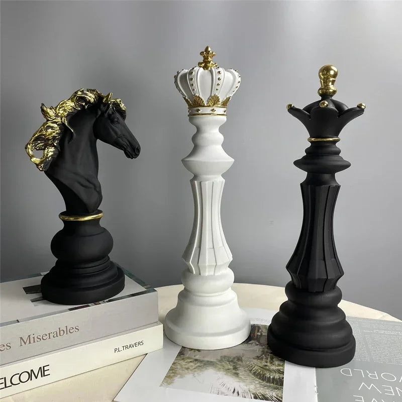 Retro Resin Chess Figurines - VEESORA 